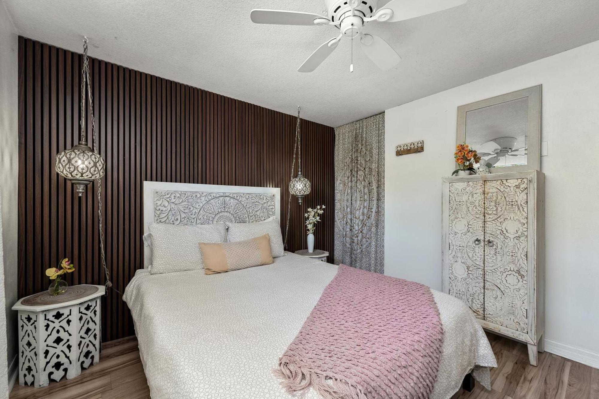 Luxury Zen Den With Heated Pool Just Off Siesta Key Leilighet Sarasota Eksteriør bilde