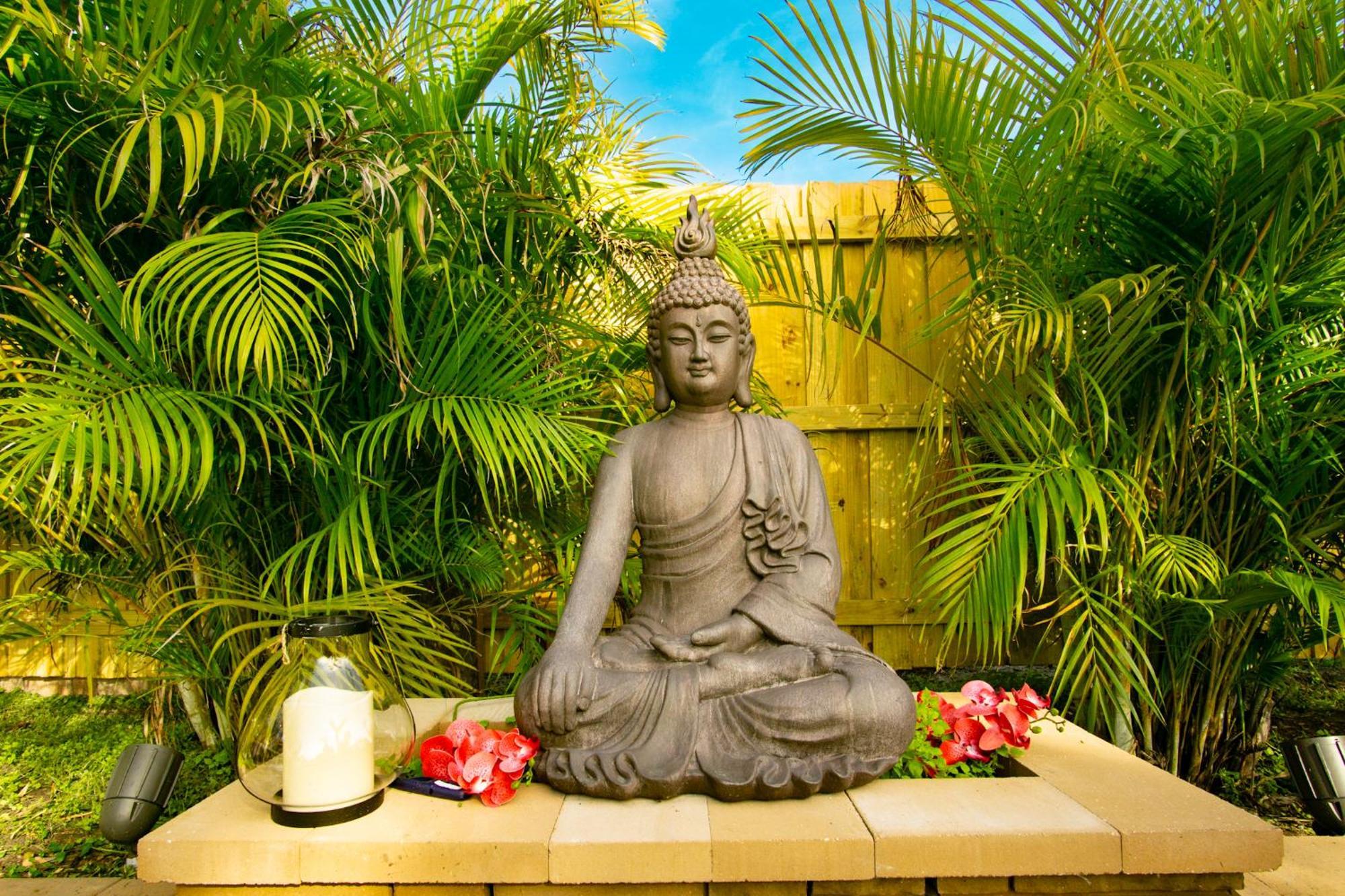 Luxury Zen Den With Heated Pool Just Off Siesta Key Leilighet Sarasota Eksteriør bilde