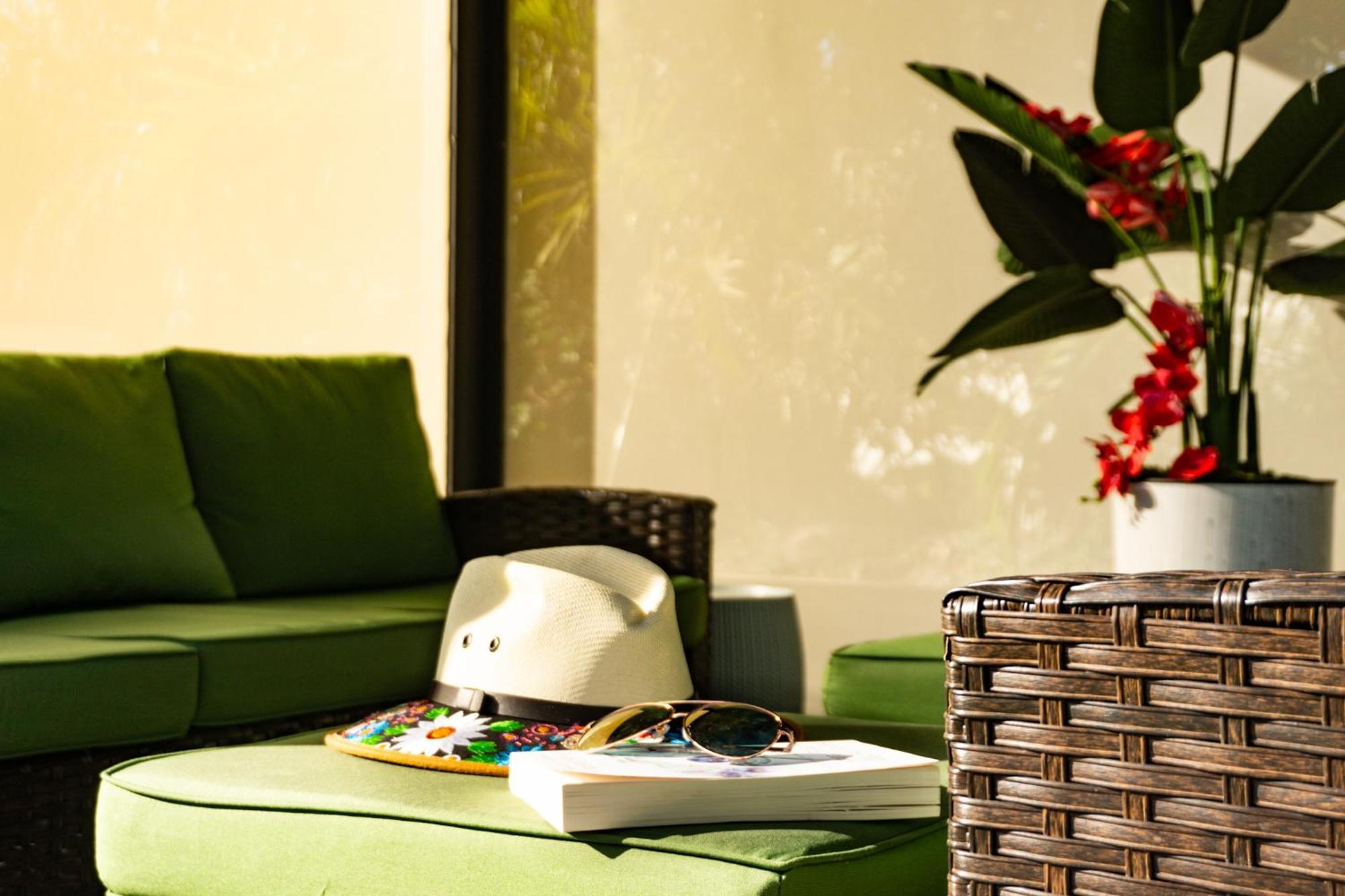 Luxury Zen Den With Heated Pool Just Off Siesta Key Leilighet Sarasota Eksteriør bilde